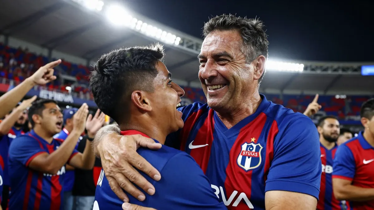 Club de Fútbol Monterrey: CF Monterrey celebró su victoria frente a Juárez tras una goleada en el estadio