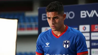 Stefan Medina, defensa central de Rayados, deja la concentración del equipo para viajar a Colombia debido a un asunto...