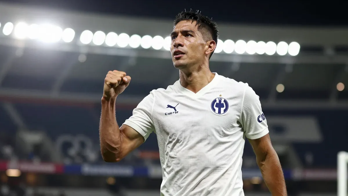 A Club de Fútbol Monterrey player scored a confident penalty in a recent match, as reported by TUDN, with the team...